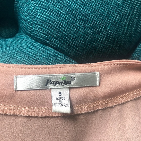 🌺3 for $25🌺 Papaya - Rose Tops Size: Small - Picture 5 of 5